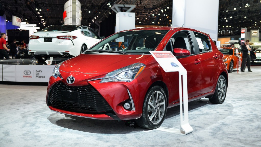 تويوتا ياريس toyota yaris 2017 مواصفات و مميزات و عيوب و أسعار