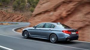 سيارة بي إم دبليو 520i 2019 مميزات وعيوب وأسعار ومواصفات