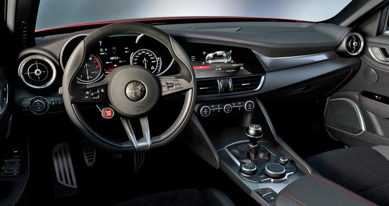 Interior-Alfa-Romeo-Giulia-2016