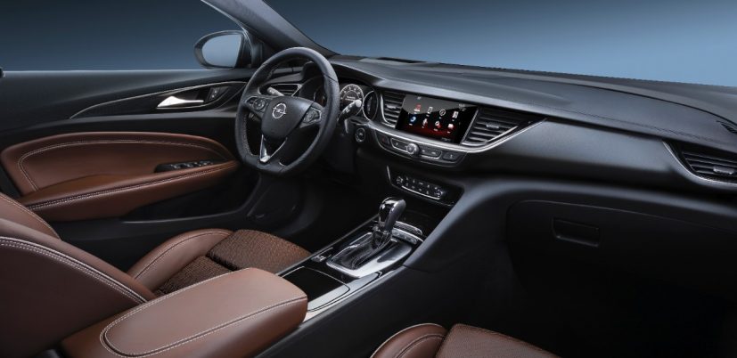 Opel-Insignia-304395-827x402